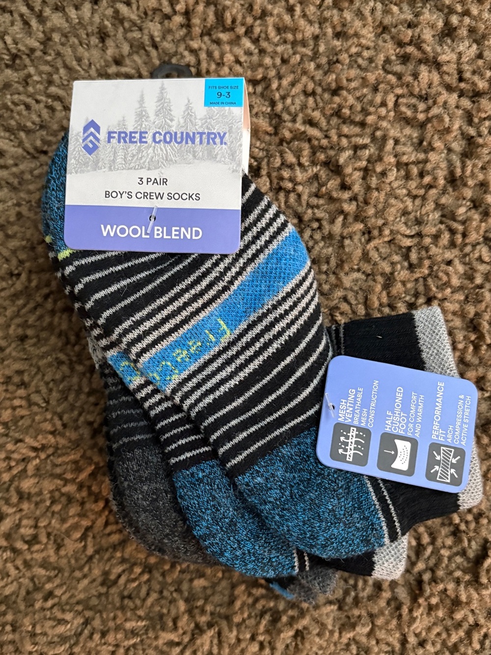 Free country boys wool blend socks NEW